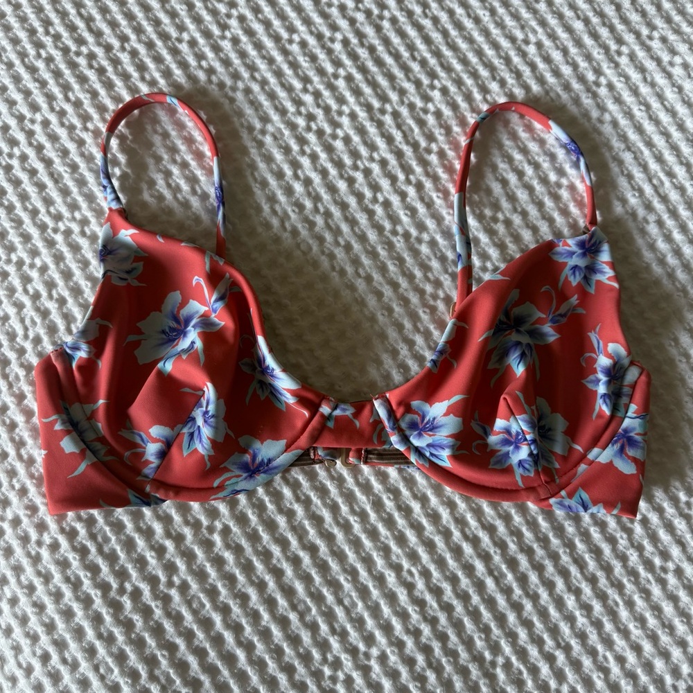 Acacia Vintage Aloha Manhattan Top